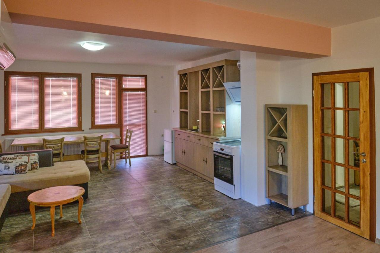 פלבן Mushrooms House מראה חיצוני תמונה